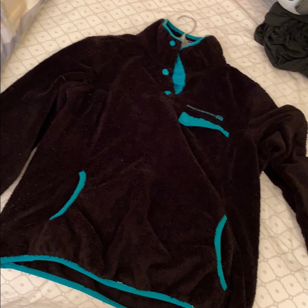 Free country pullover